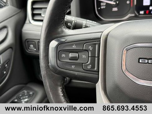 Used 2021 GMC Yukon XL Denali w/ Denali Premium Package image 16