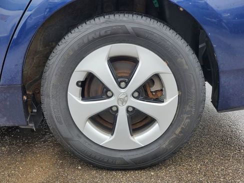 Used 2013 Toyota Prius Two FWD image 27