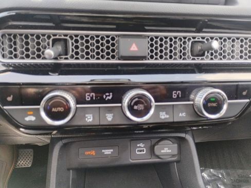 Certified 2022 Honda Civic EX-L image 18