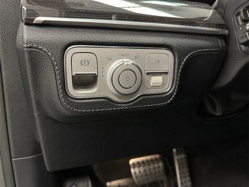 Used 2022 Mercedes-Benz GLS 580 4MATIC image 15