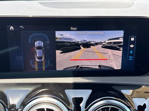 Used 2025 Mercedes-Benz CLA 250 image 31