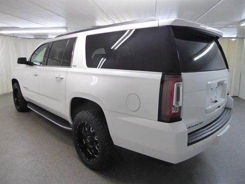Used 2019 GMC Yukon XL SLT w/ Open Road Package image 5
