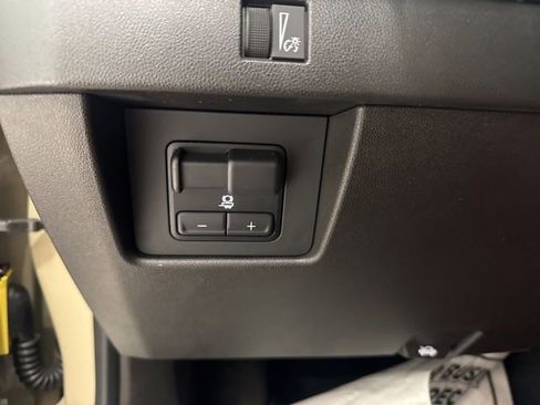 Certified 2023 Chevrolet Colorado Z71 w/ Z71 Convenience Package 2 image 28