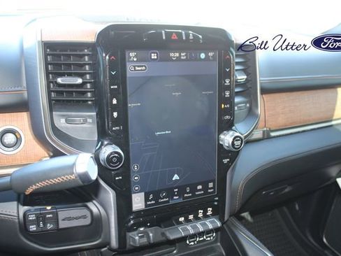 Used 2024 RAM 2500 Limited w/ Towing Technology Group image 20