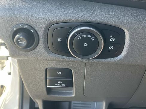 Certified 2022 Ford Transit 350 XLT image 17