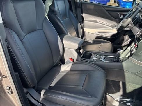 Used 2023 Subaru Forester Limited image 25