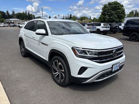Used 2020 Volkswagen Atlas Cross Sport SE AWD/4WD image 6