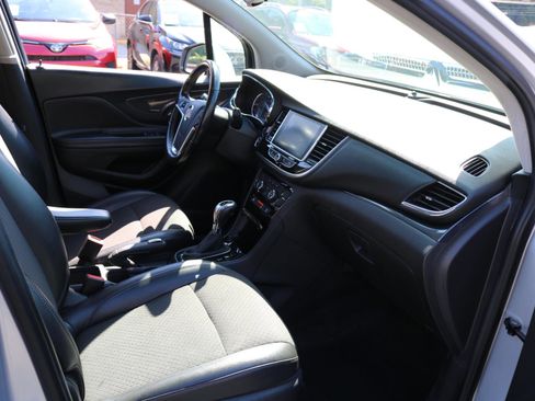 Used 2019 Buick Encore Preferred AWD/4WD image 39