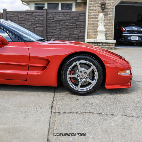 Used 2003 Chevrolet Corvette Coupe w/ Preferred Equipment Group RWD image 44