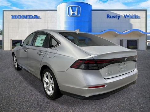 Used 2025 Honda Accord LX image 5