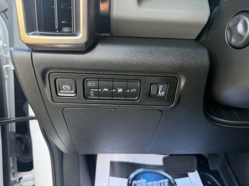 Used 2025 GMC Hummer EV 3X AWD/4WD image 37
