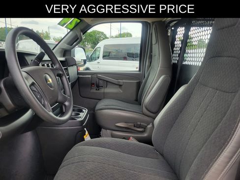 Used 2024 Chevrolet Express 2500 w/ Driver Convenience Package RWD image 12