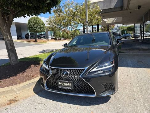 Certified 2024 Lexus LS 500 AWD w/ Luxury Package image 2