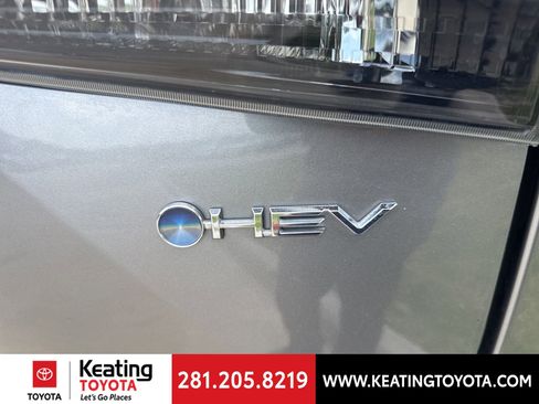 Certified 2025 Toyota Highlander Platinum AWD/4WD image 13