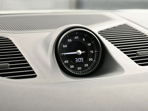 Certified 2024 Porsche Cayenne image 20