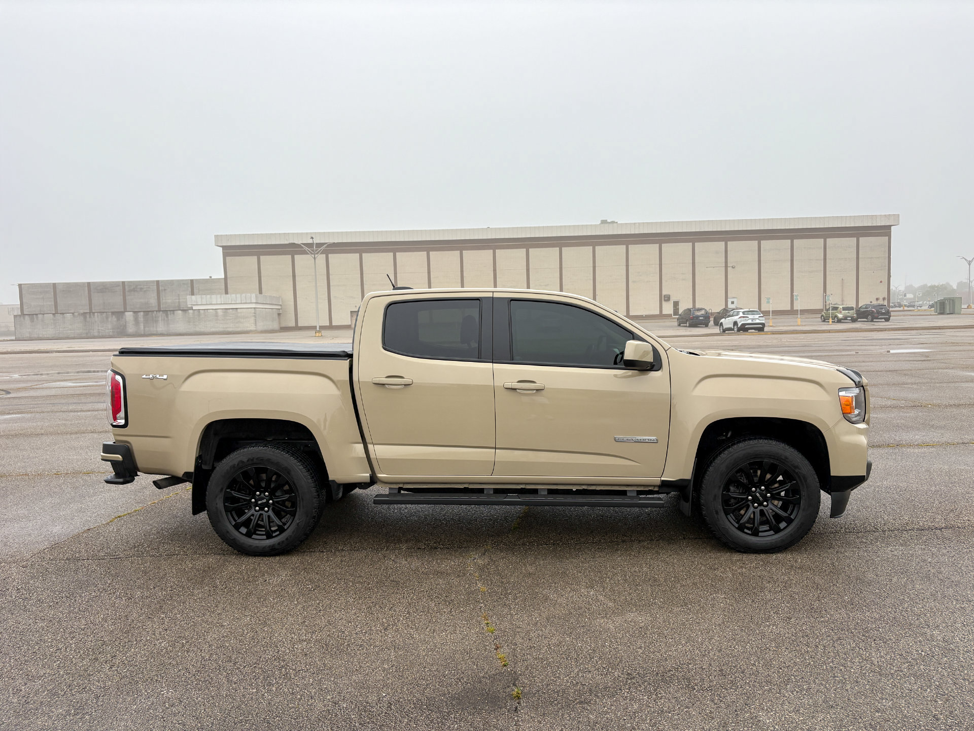 Used 2022 GMC Canyon Elevation w/ Elevation Premium Package AWD/4WD image 9