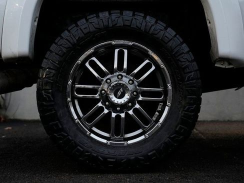 Used 2014 Ford F350 Lariat w/ Lariat Ultimate Package image 11