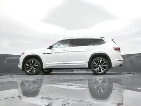 Used 2025 Volkswagen Atlas SEL Premium R-Line image 82