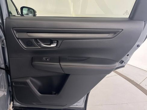Used 2025 Honda CR-V Sport-L image 29