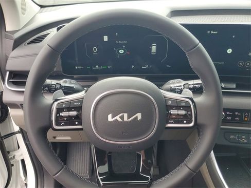 New 2026 Kia Carnival SX image 17