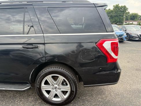 Used 2020 Ford Expedition XLT w/ Equipment Group 202A RWD image 13