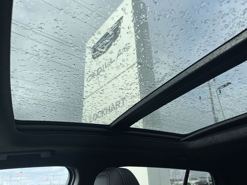 Used 2025 Chevrolet Equinox EV RS w/ Convenience Package II image 41