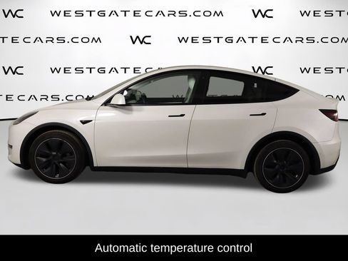 Used 2022 Tesla Model Y Long Range AWD/4WD image 5