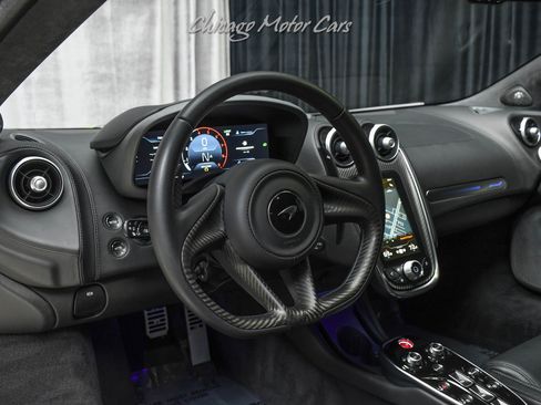 Used 2023 McLaren GT RWD image 8