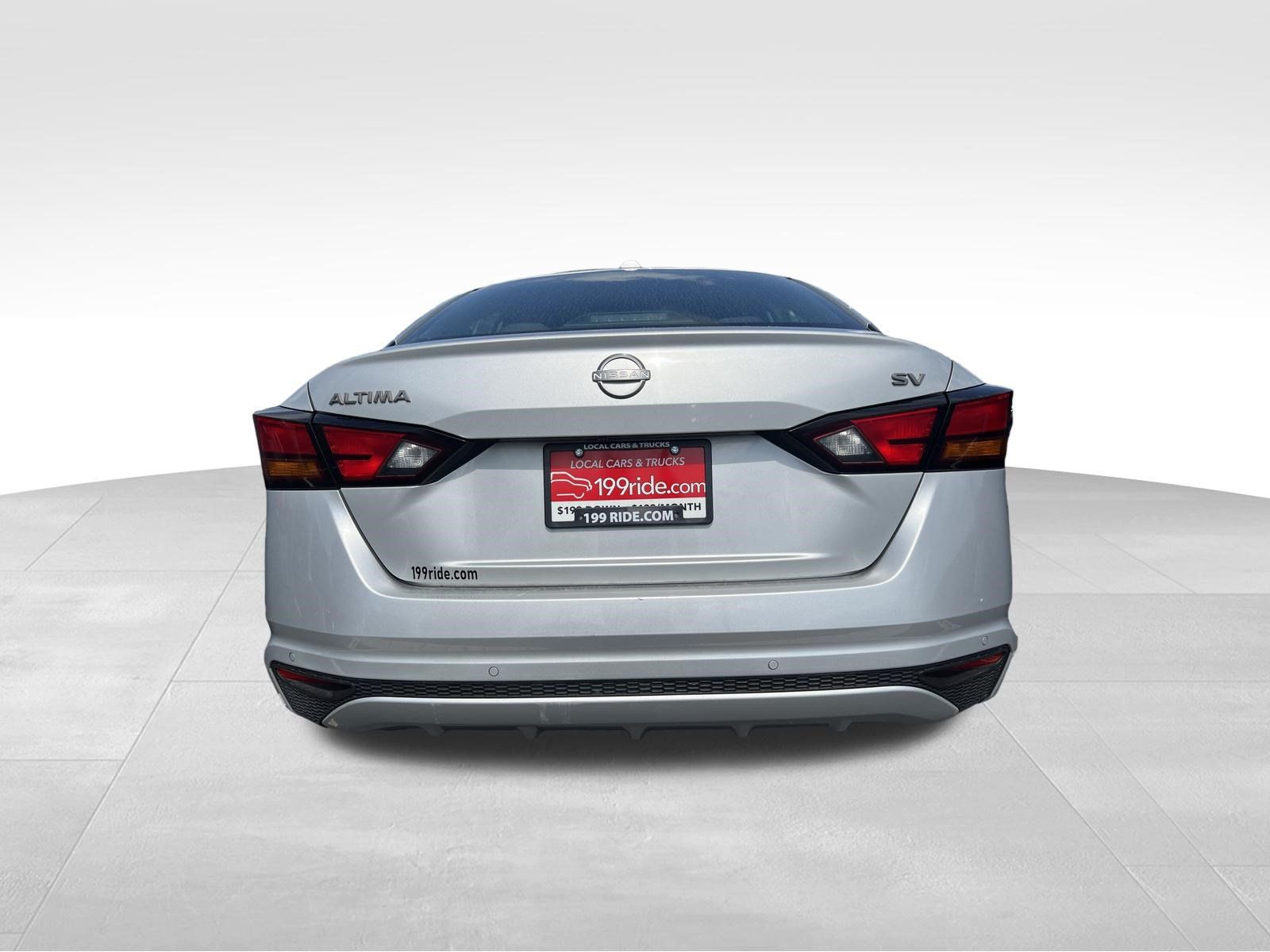 Used 2024 Nissan Altima 2.5 SV FWD image 6