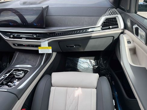 New 2027 BMW X7 xDrive40i w/ Executive Package AWD/4WD image 19