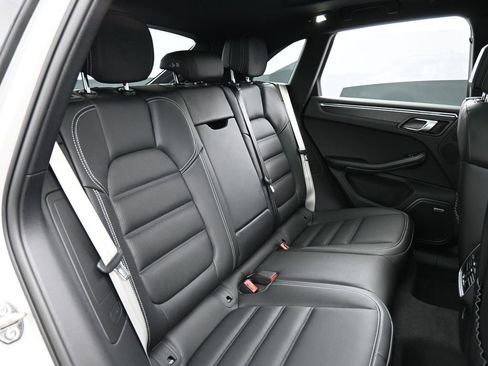 New 2026 Porsche Macan GTS AWD/4WD image 27