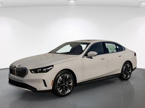 New 2025 BMW 530i xDrive 530i xDrive image 4