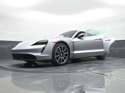 Used 2024 Porsche Taycan 4S AWD/4WD image 31