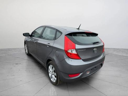 Used 2014 Hyundai Accent SE image 3