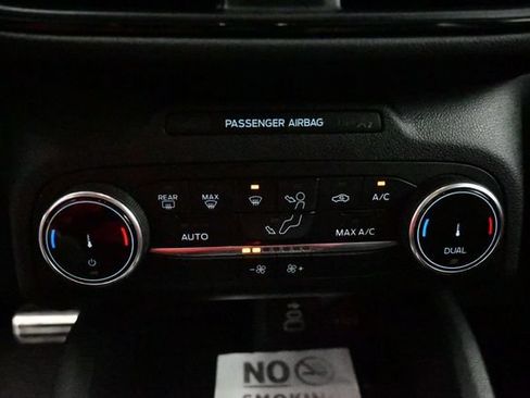 Used 2024 Ford Escape ST-Line FWD image 24