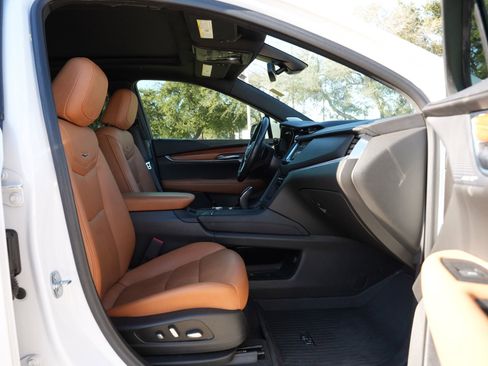 Certified 2023 Cadillac XT5 Premium Luxury w/ LPO, Floor Liner Package image 26