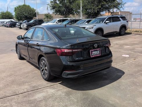Used 2024 Volkswagen Jetta S FWD image 8