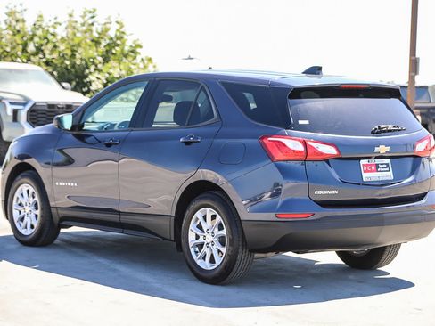 Used 2019 Chevrolet Equinox LS w/ LS Convenience Package FWD image 7