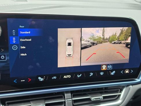 New 2026 Chevrolet Equinox EV LT AWD/4WD image 28