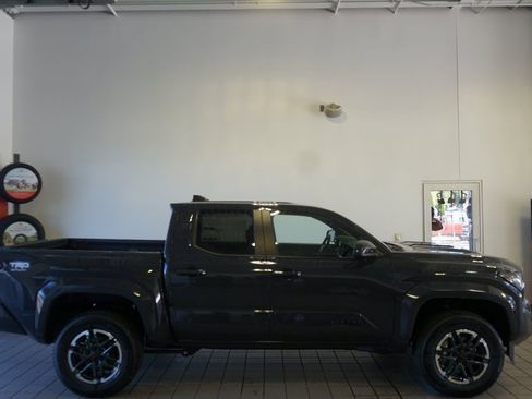 New 2025 Toyota Tacoma TRD Sport image 13