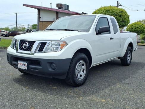 Used 2019 Nissan Frontier S RWD image 3