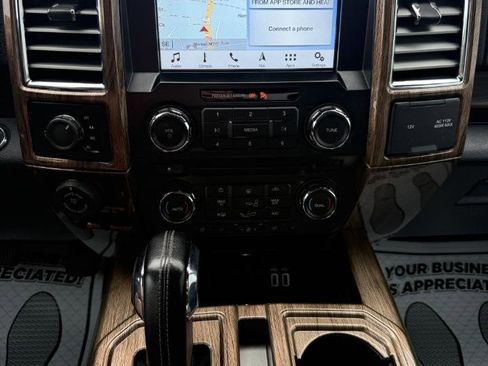 Used 2016 Ford F150 Lariat w/ Equipment Group 501A Mid AWD/4WD image 17