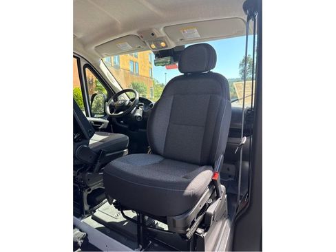 Used 2024 RAM ProMaster 1500 w/ Safety Group FWD image 18