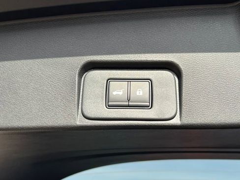 New 2026 Nissan Rogue SV image 34