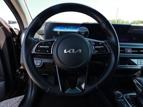 Used 2024 Kia Seltos EX FWD image 10