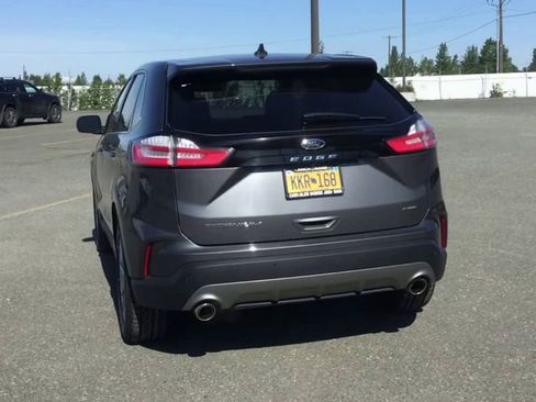 Used 2023 Ford Edge Titanium w/ Cargo Accessory Package image 7