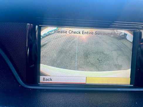 Used 2012 Mercedes-Benz E 550 4MATIC Sedan image 19