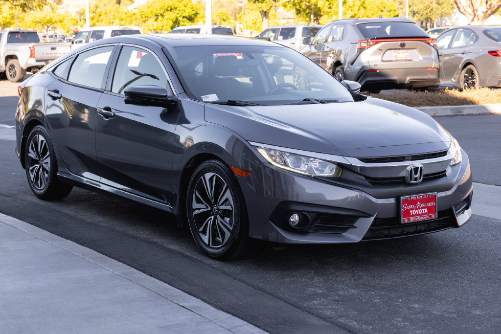 Used 2018 Honda Civic EX-T image 3