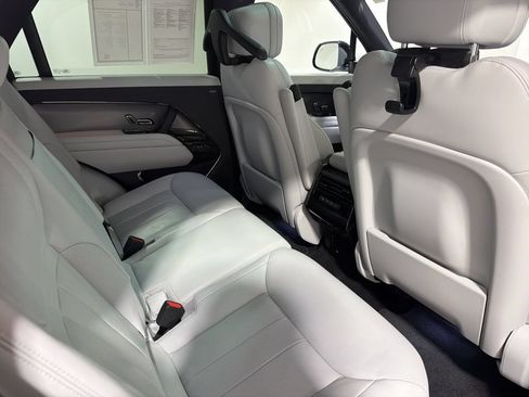 Used 2023 Land Rover Range Rover Sport SE AWD/4WD image 27
