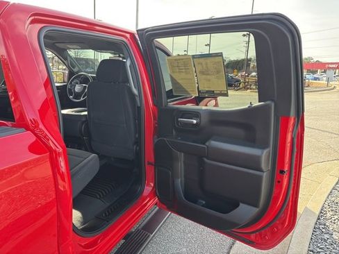 Used 2024 Chevrolet Silverado 1500 Custom image 23